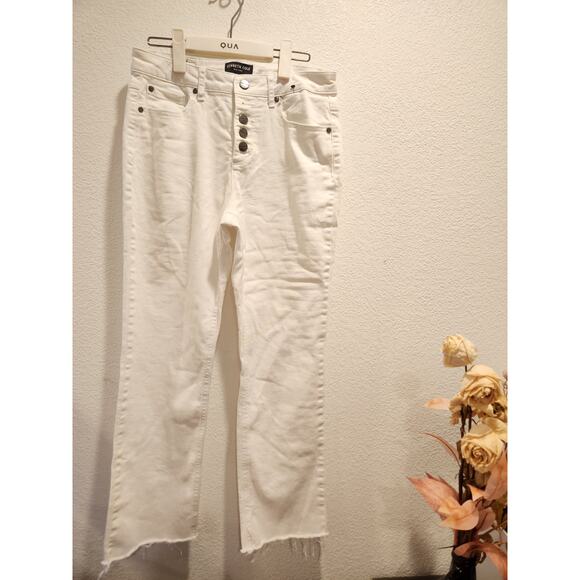 Kenneth Cole White‎ Button-Fly Jeans - Size 4, Frayed Hem, Cotton-Blend - Picture 1 of 2